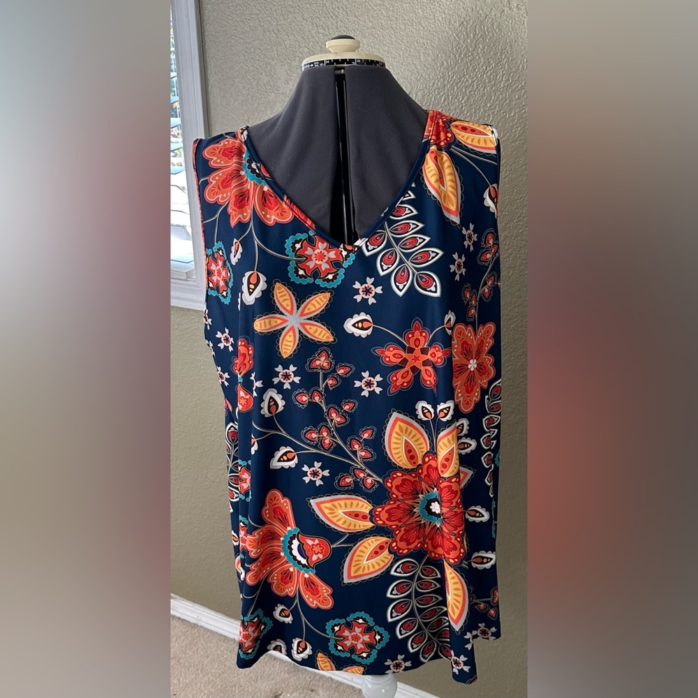 Sakurafina Blue and orange floral V-neck tank